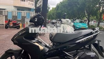 Honda Air Blade 125 4 van màu Đen