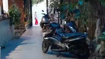 Cho thuê dài hạn nhà sân vườn, hẻm hai xe hơi, đường Cách mạng tháng 8