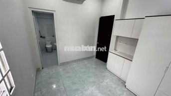 phòng trọ  máy lạnh cửa sổ bancon an ninh không chung chủ