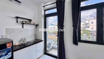 CĂN HỘ BANCOL CỬA SỔ LỚN - DƯƠNG QUẢNG HÀM FULL NỘI THẤT