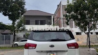 Kia Sedona 2018 Dầu 7 chỗ Trắng