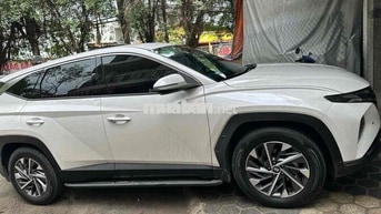 Hyundai Tucson 2022 Trắng 47800km Tự động
