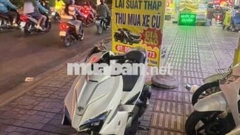 Honda Air Blade Trắng