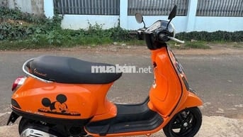 Piaggio Vespa Cam