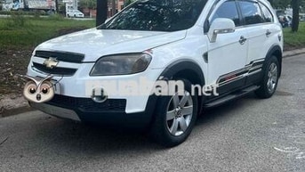 Chevrolet Captiva LT 7 chỗ Trắng