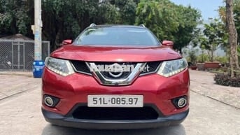 Nissan X-Trail Premium 2.0 7 chỗ 2017 Đỏ