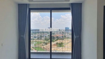 Căn hộ 2PN view sông, tầng cao thoáng mát