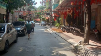  Nhà đẹp - Chia lô Pháo Đài Láng - Nguyễn Chí Thanh - Phường Láng