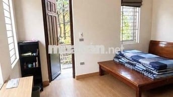 Cho thuê phòng vskk, ban công phố Phan Đình Giót
