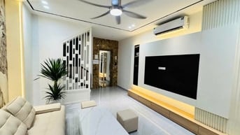 🔥 TRUNG TÂM CẦU GIẤY – NHÀ MỚI TINH – Ô TÔ VÀO NHÀ – THANG MÁY –17TY