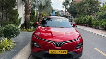 Vinfast VF6 Plus Pin mua Sản xuất 2025 Màu đỏ xe đẹp keng 