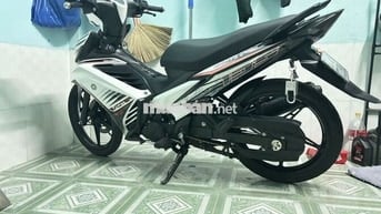 Yamaha Exciter 135 Trắng đen pô Êm
