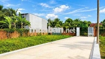 chủ bán gấp lô đất 2 mặt tiền đường 7m long khánh