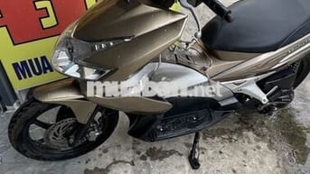 Honda AB 2010 Nâu