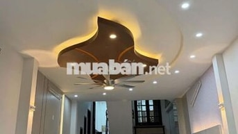Cho thuê nhà 5 Tầng MT đường HẢI HỒ -Hải Châu. có 5PN giá 27tr/tháng