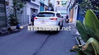 Nhà đẹp như biệt thự khu yên tĩnh chim hót líu lo, Gần mặt tiền ngay N