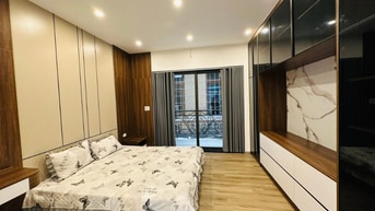 Bán nhà Nguyễn Chí Thanh 45m, 5 tầng, đường ô tô, nhà đẹp ở ngay