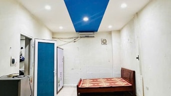 CC cho thuê tầng 3 nhà mặt ngõ Phạm Ngọc Thạch 46m2, 3.8 triệu