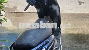Yamaha Acruzo Xanh Chân chống điện