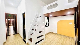 Cho Thuê Phòng Gác 30m2 - Full Nội Thất Mới - Đặng Thùy Trâm Gần VLU