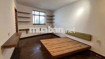 Cho thuê căn hộ 130m2, Cao ốc H2, view đẹp