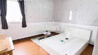 CĂN HỘ 1 PHÒNG NGỦ FULL NỘI THẤT, CỬA SỔ TRỜI