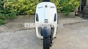 Vespa Sprint 125 2016 Trắng Bstp 9 chủ