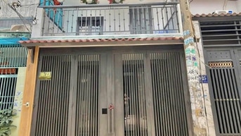 Nhà SHR ngay Cầu Vượt Quang Trung Q12