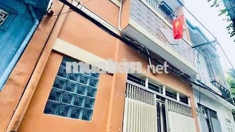 nhà gần mt vị trí đẹp 5,5x10 tr L 1 lầu 3pn ng. Văn Lạc bình thạnh