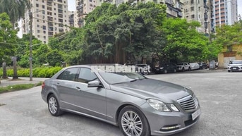 Mercedes-Benz E-Class 2011 Xám