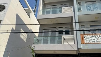 Nhà MT đường số 64,khu Bình Phú, 4x18m, 3.5 tấm, 18 triệu/tháng