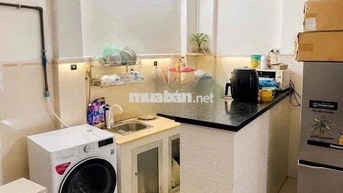 nguyên căn Đầy đủ nội thất  Mới ở liền CMT8 gần Hoà Hưng