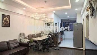 Cho thuê phòng ngủ lớn view Q1 full nội thất