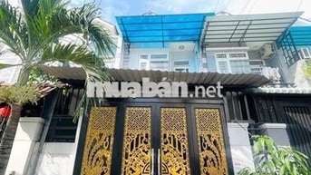 CHỦ CẦN BÁN GẤP , VỀ QUÊ , NHÀ GẦN MẶT TIỀN BỜ KÊNH THOÁNG MÁT . 