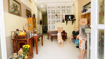 Bán nhà Quốc lộ 13 ngay Vạn Phúc city, 80m2, sân đỗ xe hơi, chỉ 7.3 tỷ