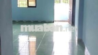 Phòng cách Sân Bay 2km rất rộng(30m2 ) và có Ban công