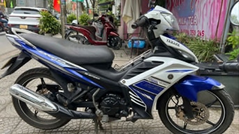 xe Yamaha Exciter 2013 xanh trắng côn tay