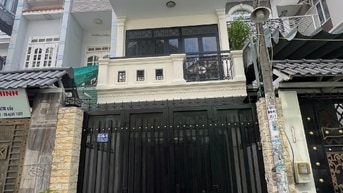 Nhà cho thuê nguyên cănhẻm xe hơi 856/4 Quang Trung, Gò Vấp, 3,7x25m
