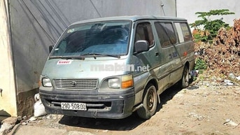 Toyota Hiace Xe khách Xám