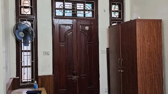 Cho thuê nhà riêng 3 ngủ, 2WC, 39m2 tại Ngõ 100 Nguyễn Văn Viên, giá t