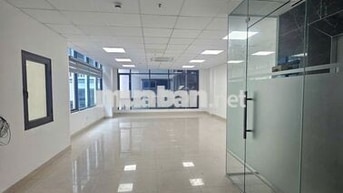 Cho thuê văn phòng 65m2, thiết kế thông sàn, 02 mặt thoáng