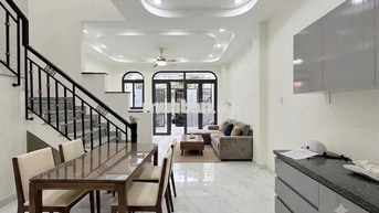 Nhà hai tầng mới cứng - 87M2 - Sát Lê Quang Định Bình Thạnh