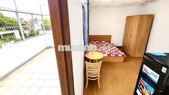 Full nội thất gần ngay bến xe Q8 có sân phơi siêu thoáng giá 4tr2