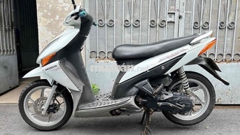 Click 2010 máy zin êm ru áo liền lạc BS81 giấy tờ