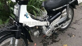 Honda Dream Thái 1991 Tím