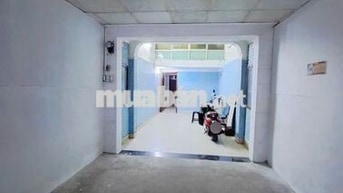 Chính chủ cho thuê nhà Ngọc Hồi, đối diện bến xe Nước Ngầm