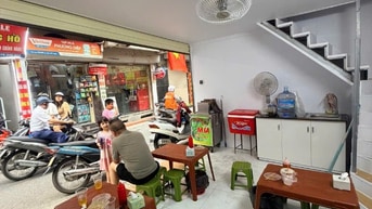 Bán nhà mặt phố đê Trần Khát Chân, DT 24m2 x 2 tầng, MT 6m