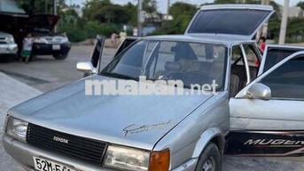 Toyota Corolla Bạc 5 chỗ