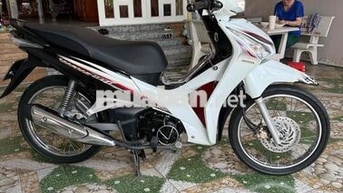 Honda Wave 2016 Trắng - Đen