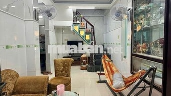Nhà trệt lầu 2PN hẻm đường Bùi Thị Xuân 5,5 triệu
